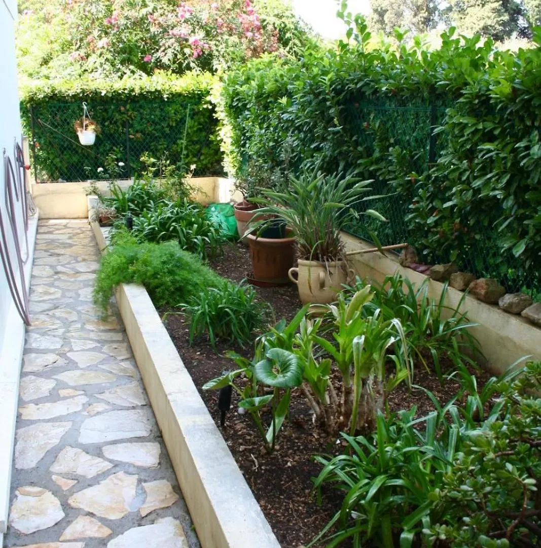 Sea View & Gardens In Antibes Apartment