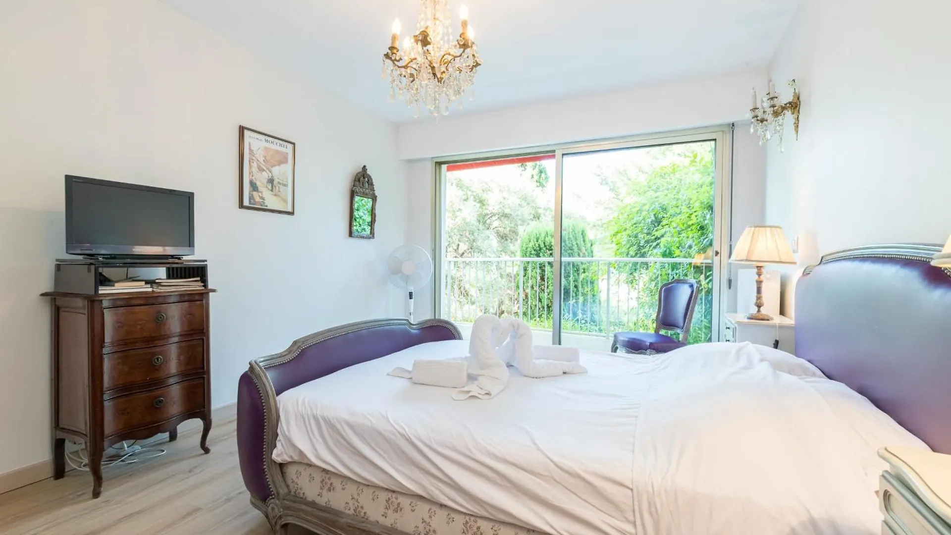 Sea View & Gardens In Antibes Apartment