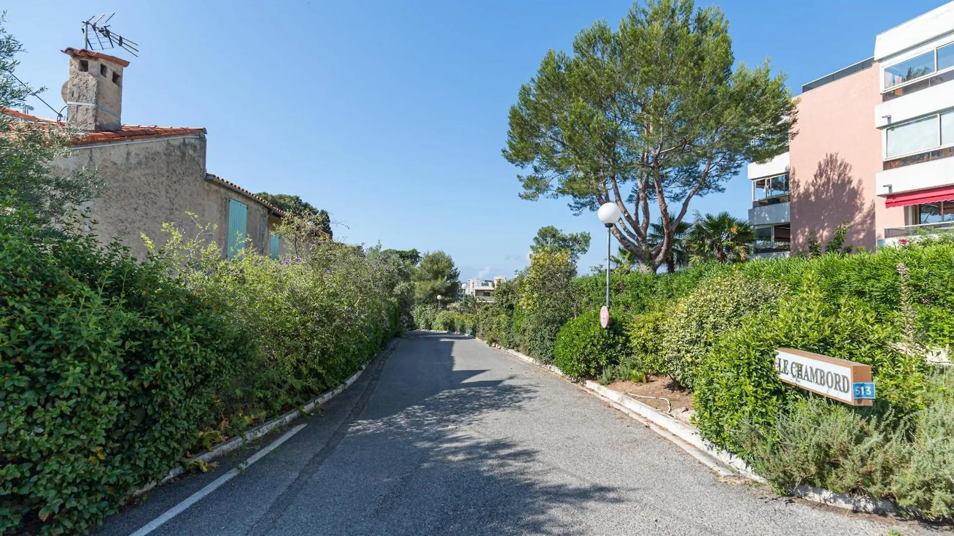 Sea View & Gardens In Antibes Apartment
