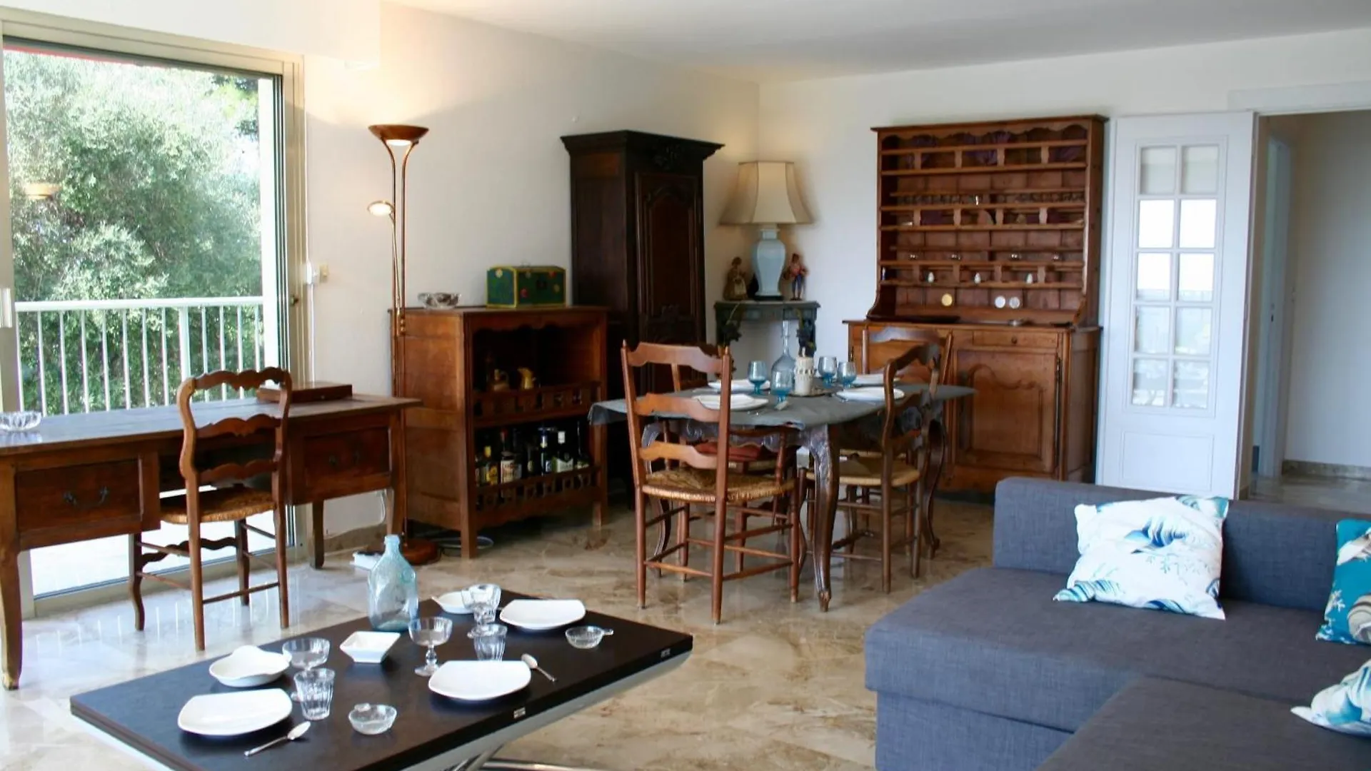 Appartamento Sea View & Gardens In Antibes Francia
